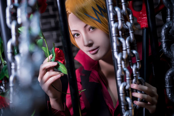 Full Set Kaminari Denki Cosplay Photos